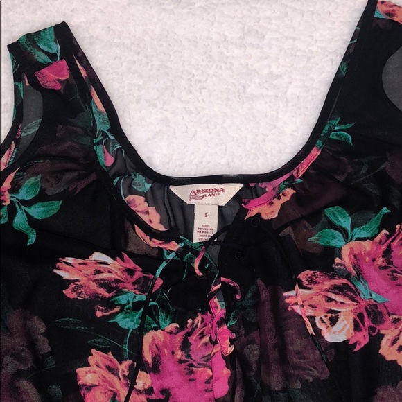 Floral cold shoulder blouse - Picture 3 of 3